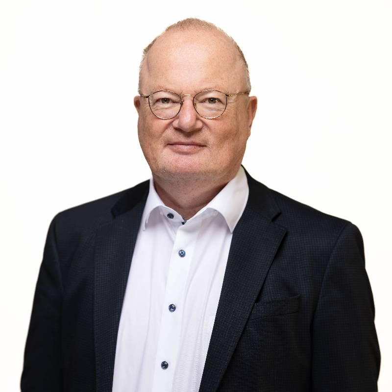 Dr. Michael Liesegang